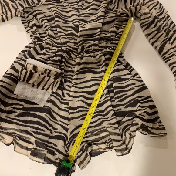 Zebra Romper Medium - Picture 14 of 16